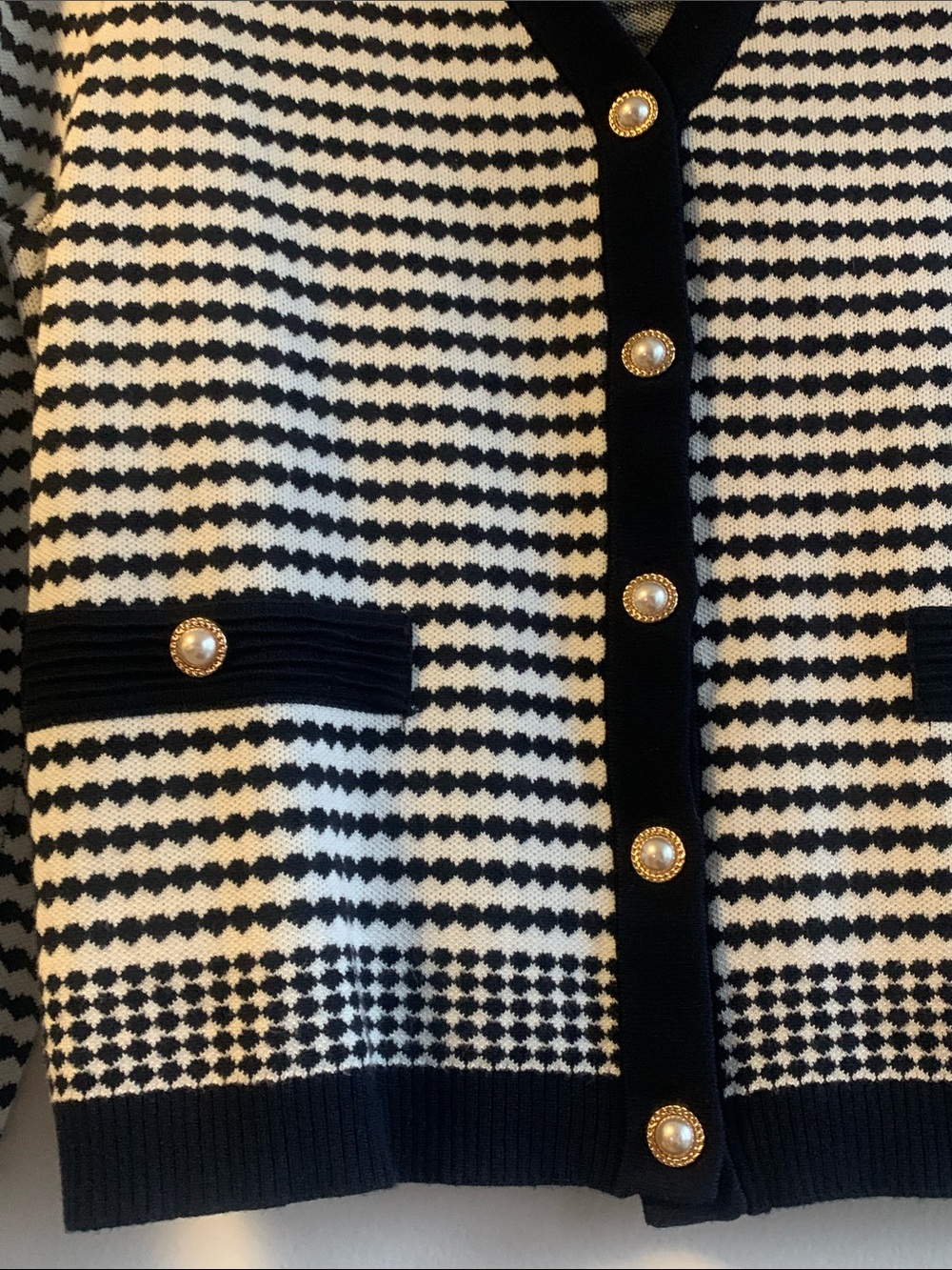 Adrianna Papell Navy and White V‑Neck Button Front Cardigan - Picture 3 of 5